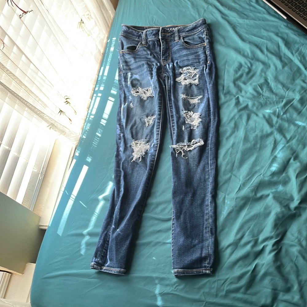 Skinny tight ripped jeans